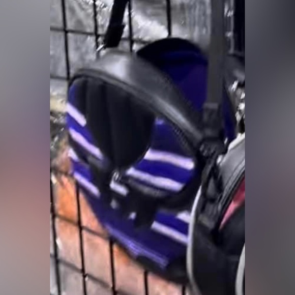 Love pain and stitches Diso - Picture 3 of 9